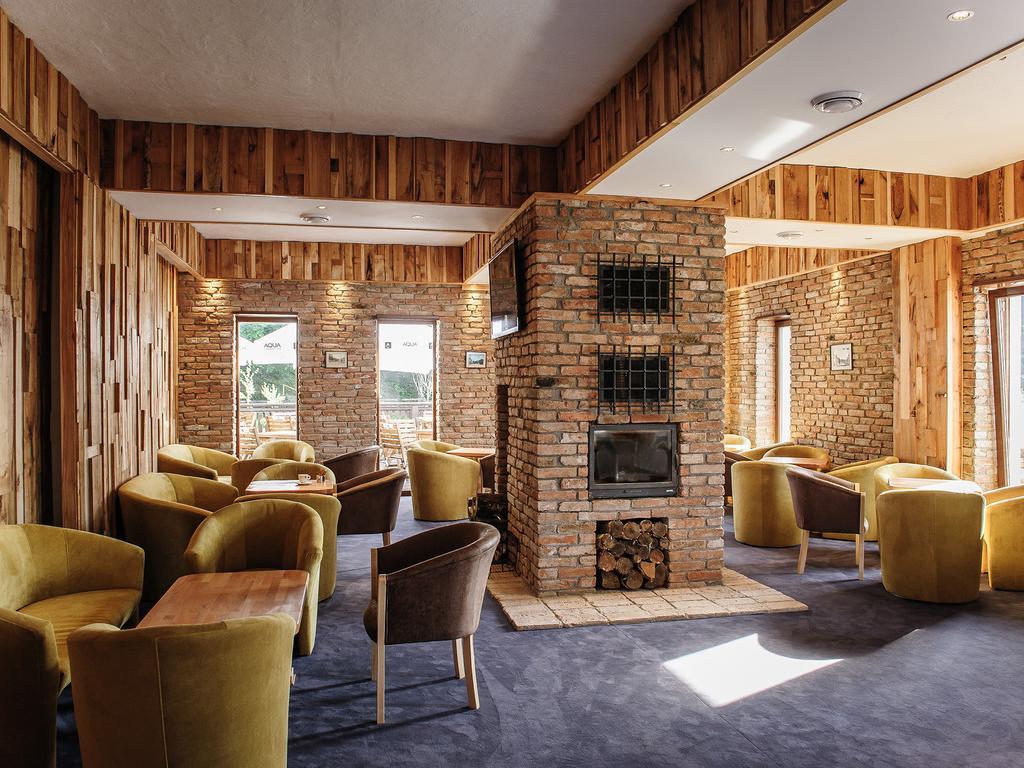 La Conac In Bucovina Hotel Гура Хуморулуй Екстериор снимка