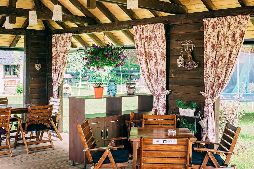 La Conac In Bucovina Hotel Гура Хуморулуй Екстериор снимка