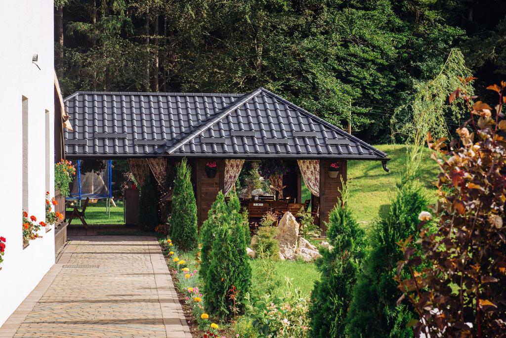 La Conac In Bucovina Hotel Гура Хуморулуй Екстериор снимка
