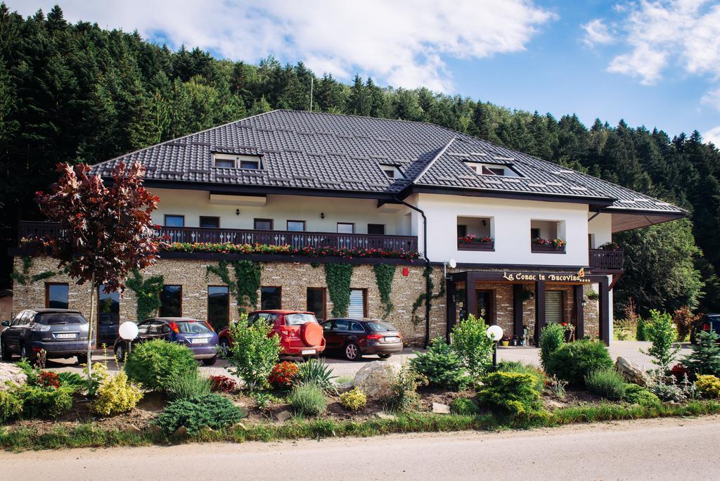 La Conac In Bucovina Hotel Гура Хуморулуй Екстериор снимка