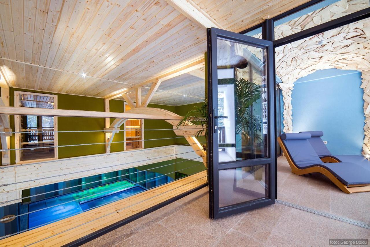 La Conac In Bucovina Hotel Гура Хуморулуй Екстериор снимка