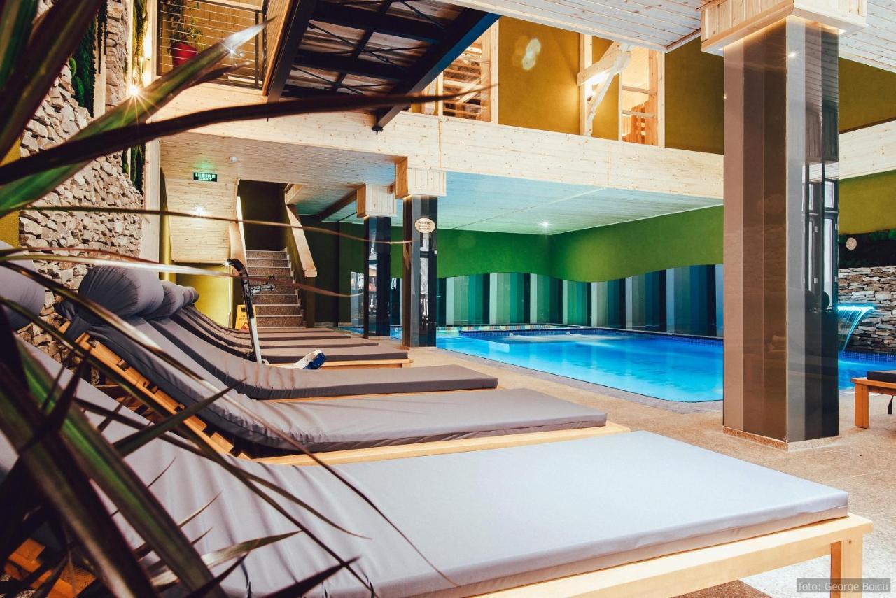 La Conac In Bucovina Hotel Гура Хуморулуй Екстериор снимка