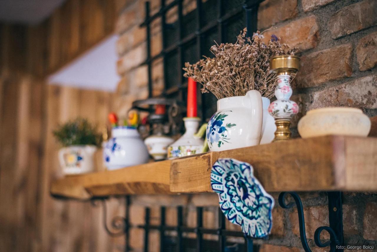 La Conac In Bucovina Hotel Гура Хуморулуй Екстериор снимка