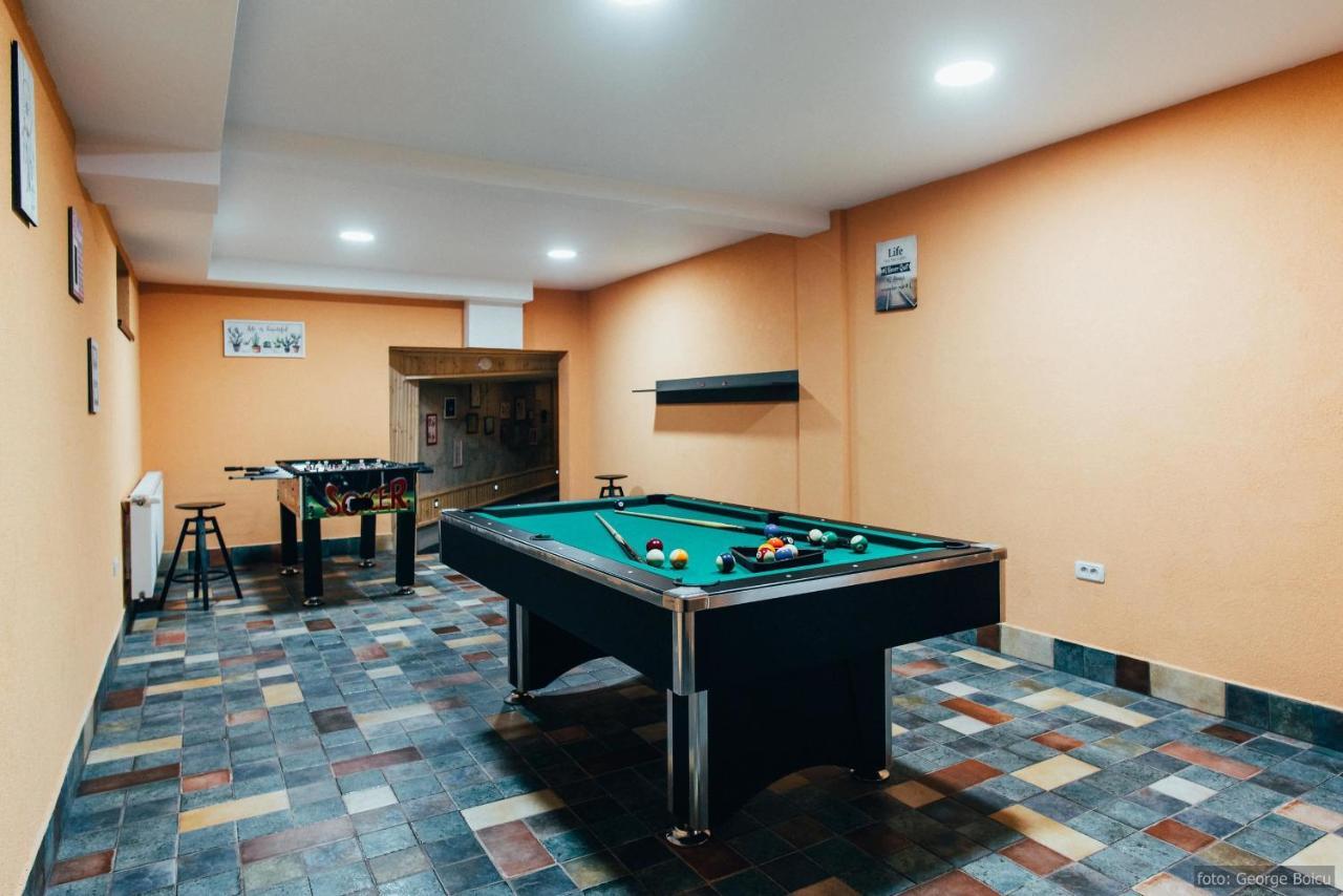 La Conac In Bucovina Hotel Гура Хуморулуй Екстериор снимка